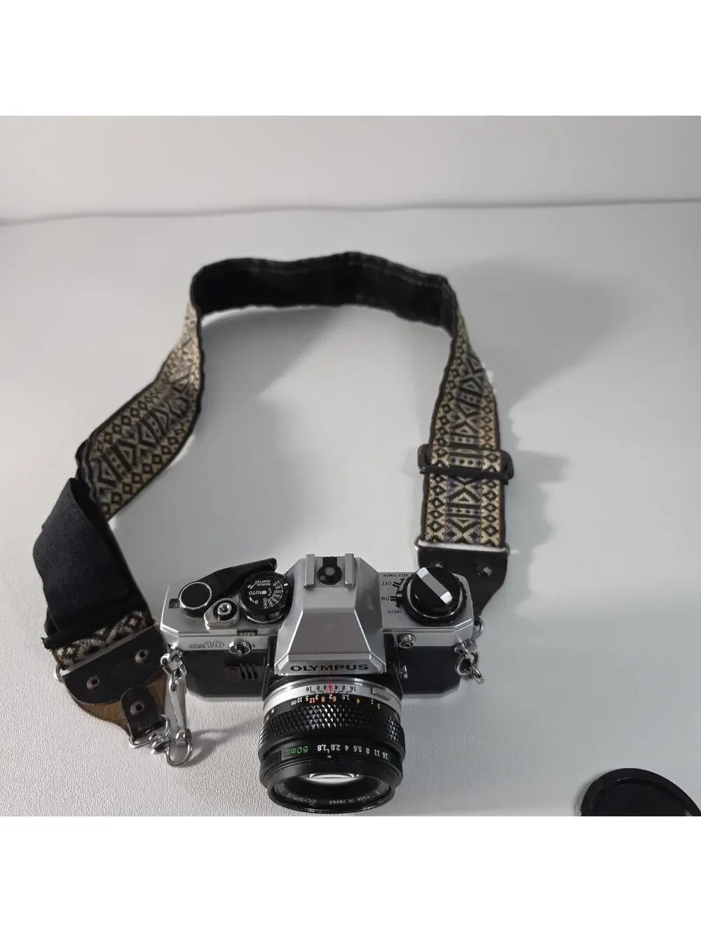 Olympus OM10 With Zuiko 50mm F1.8 Lens W/Neck Strap & Manual